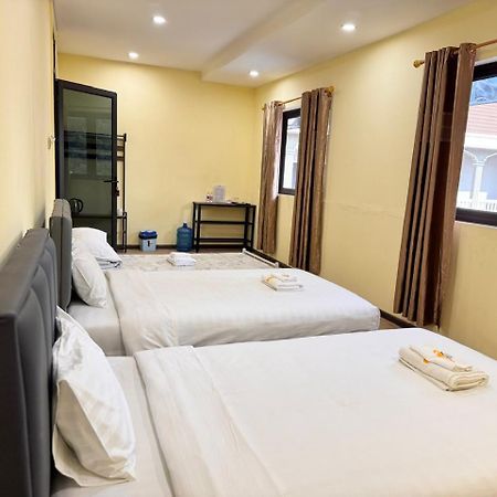 Yula Hotel Thatluang Вьентьян Экстерьер фото